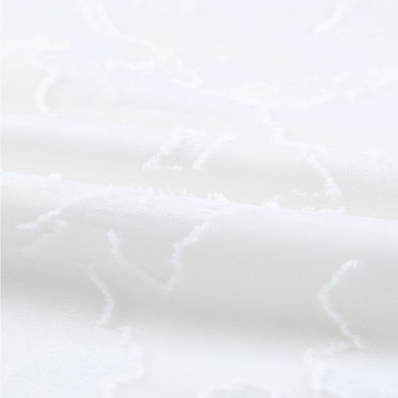 White Floral Textured V-Neck Buttoned Blouse - Picture 8 of 10